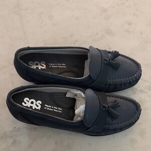 NWT SAS‎ Dark Blue Tassel Loafers 5